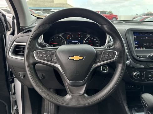 Used 2023 Chevrolet Equinox LT image 15