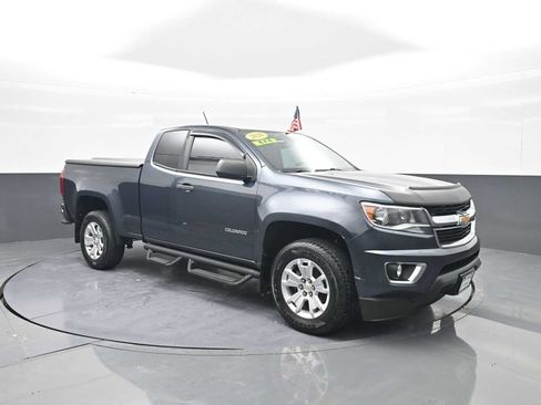 Used 2020 Chevrolet Colorado W/T w/ WT Convenience Package image 3