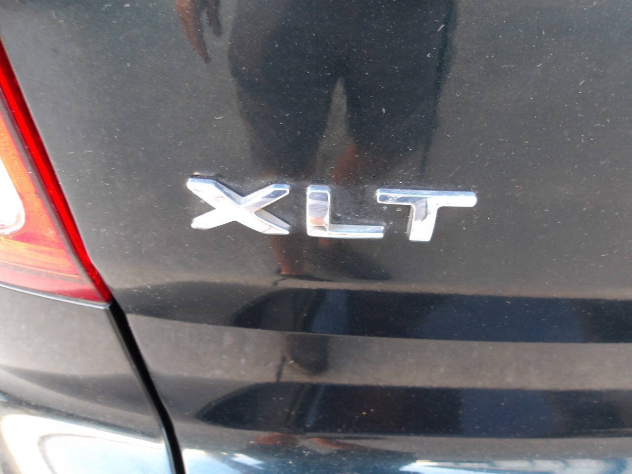 Used 2014 Ford Explorer XLT w/ Equipment Group 202A FWD image 41