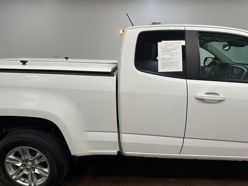 Used 2021 Chevrolet Colorado LT w/ Fleet Safety Package image 40