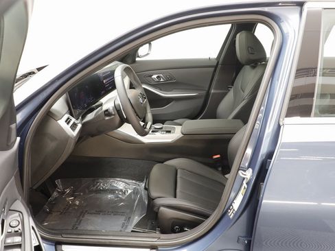 Certified 2025 BMW 330i xDrive Sedan image 6