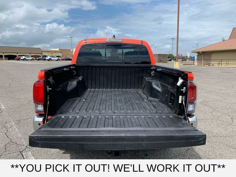 Used 2023 Toyota Tacoma TRD Pro AWD/4WD image 9