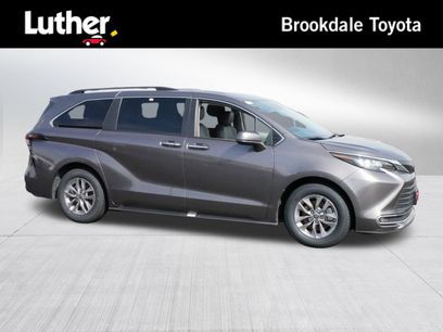 Certified 2023 Toyota Sienna XLE