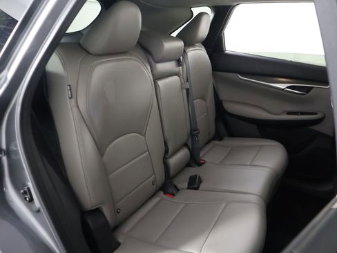 Used 2023 INFINITI QX50 Luxe AWD/4WD image 36