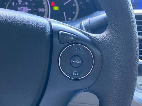 Used 2013 Honda Accord EX image 22