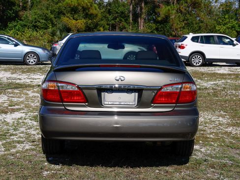 Used 2001 INFINITI I30 w/ (B03) Touring Sport Pkg image 7