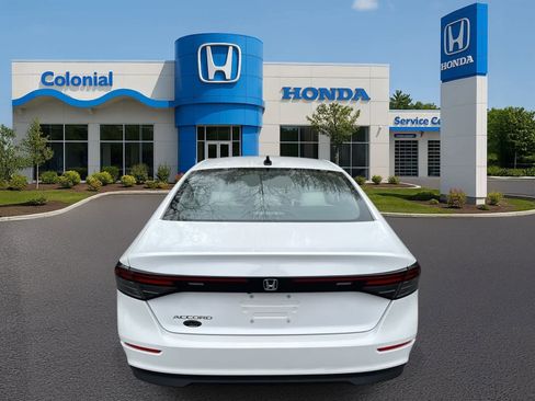 Used 2025 Honda Accord SE image 5