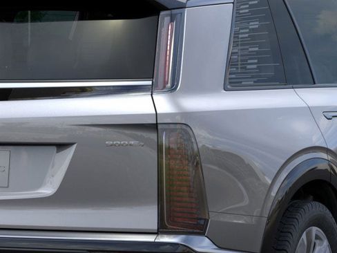 New 2026 Cadillac Vistiq Luxury image 11