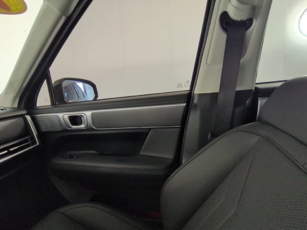 Used 2024 Hyundai Santa Fe SEL FWD image 28