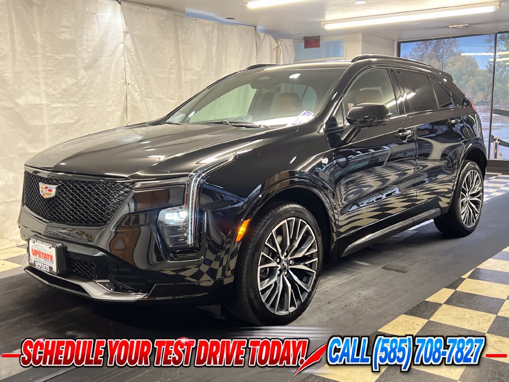Used 2024 Cadillac XT4 Sport AWD/4WD image 4