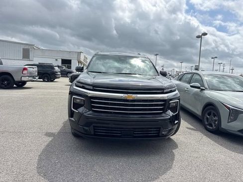 Used 2026 Chevrolet Traverse High Country image 11