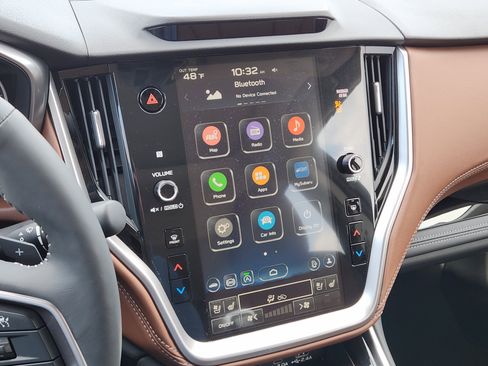 Used 2025 Subaru Outback Touring XT image 21