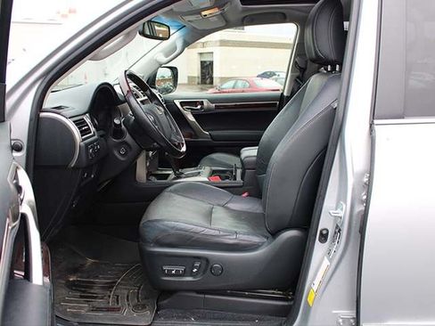 Used 2019 Lexus GX 460 Premium AWD/4WD image 13