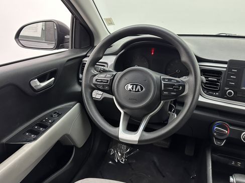 Used 2018 Kia Rio S image 22