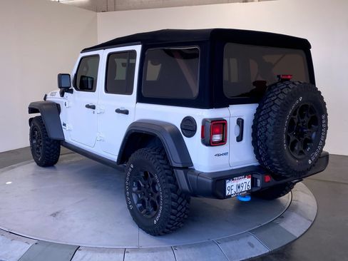 Used 2023 Jeep Wrangler Unlimited w/ Cold Weather Group AWD/4WD image 3