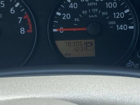 Used 2020 Nissan Frontier SV AWD/4WD image 16