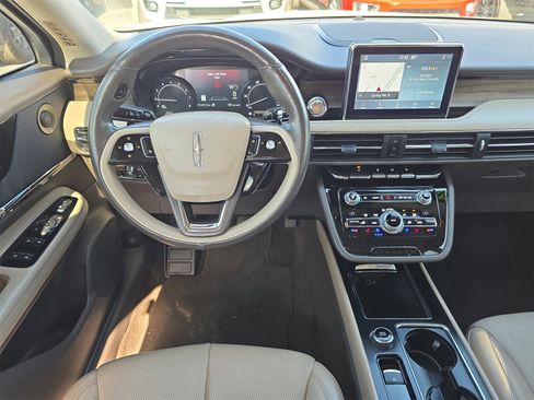 Used 2020 Lincoln Corsair Reserve w/ Equipment Group 201A image 9