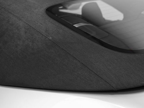 Certified 2025 Ferrari Roma Spider RWD image 74