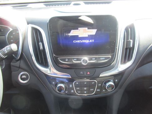 Certified 2023 Chevrolet Equinox Premier image 11