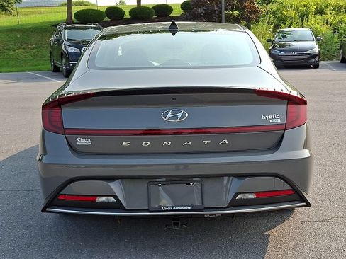 Used 2022 Hyundai Sonata Blue FWD image 8