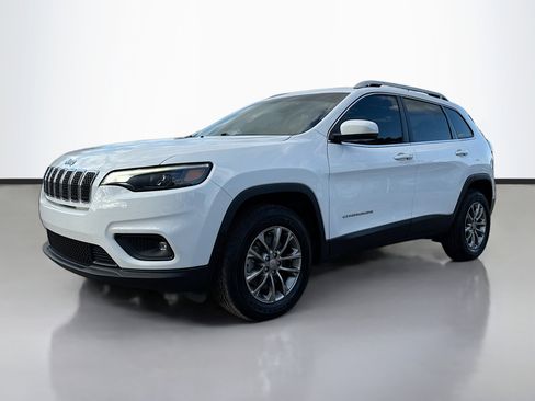Used 2019 Jeep Cherokee Latitude Plus w/ Comfort/Convenience Group image 7
