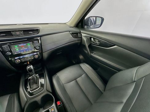 Used 2019 Nissan Rogue SL AWD/4WD image 12