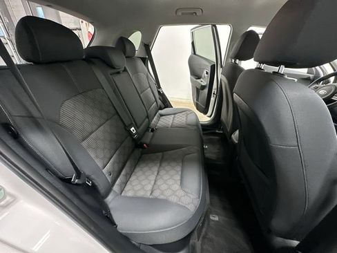 Used 2017 Kia Niro LX image 22