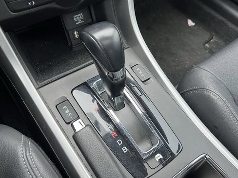 Used 2014 Honda Accord Touring image 26