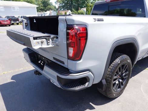 Used 2024 GMC Sierra 1500 Elevation w/ Preferred Package AWD/4WD image 28