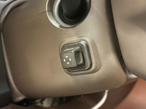 Used 2019 Chevrolet Tahoe Premier AWD/4WD image 21
