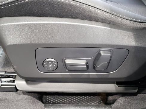 New 2026 BMW X1 xDrive28i w/ Technology Package image 17