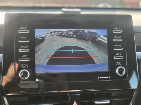 Used 2022 Toyota Camry LE image 27