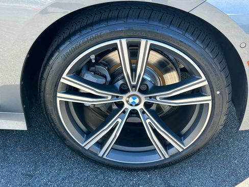 Used 2023 BMW 330i Sedan w/ Premium Package RWD image 9