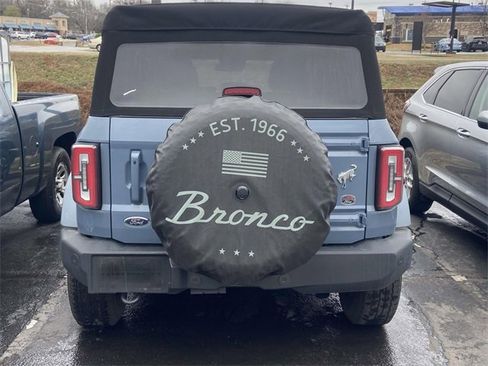 Used 2024 Ford Bronco Outer Banks image 3