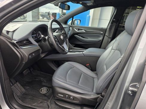Used 2023 Buick Enclave Essence w/ Experience Buick Package image 3