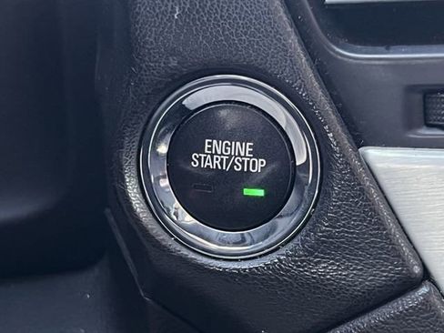 Used 2017 GMC Yukon SLT w/ Premium Edition image 20