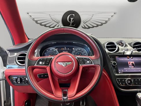 Used 2020 Bentley Bentayga AWD/4WD image 12