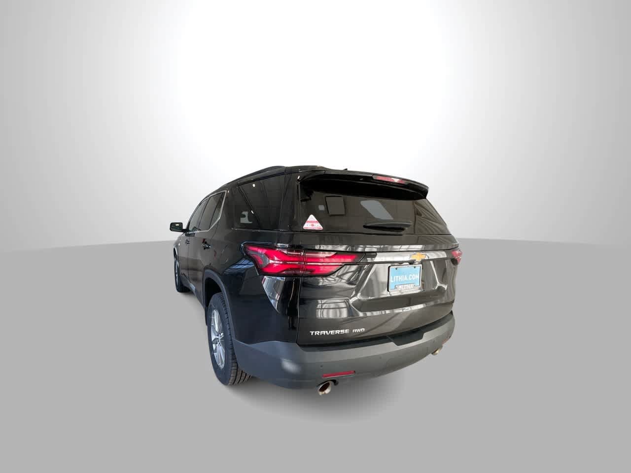 Used 2023 Chevrolet Traverse LT AWD/4WD image 6