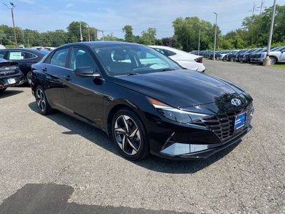 Certified 2023 Hyundai Elantra Limited w/ Winter Weather Package