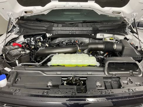 New 2026 Ford F150 XLT w/ Equipment Group 302A MID AWD/4WD image 9