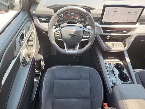 Used 2025 Ford Explorer ST AWD/4WD image 8