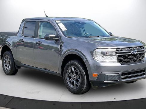 Used 2023 Ford Maverick XLT FWD image 2