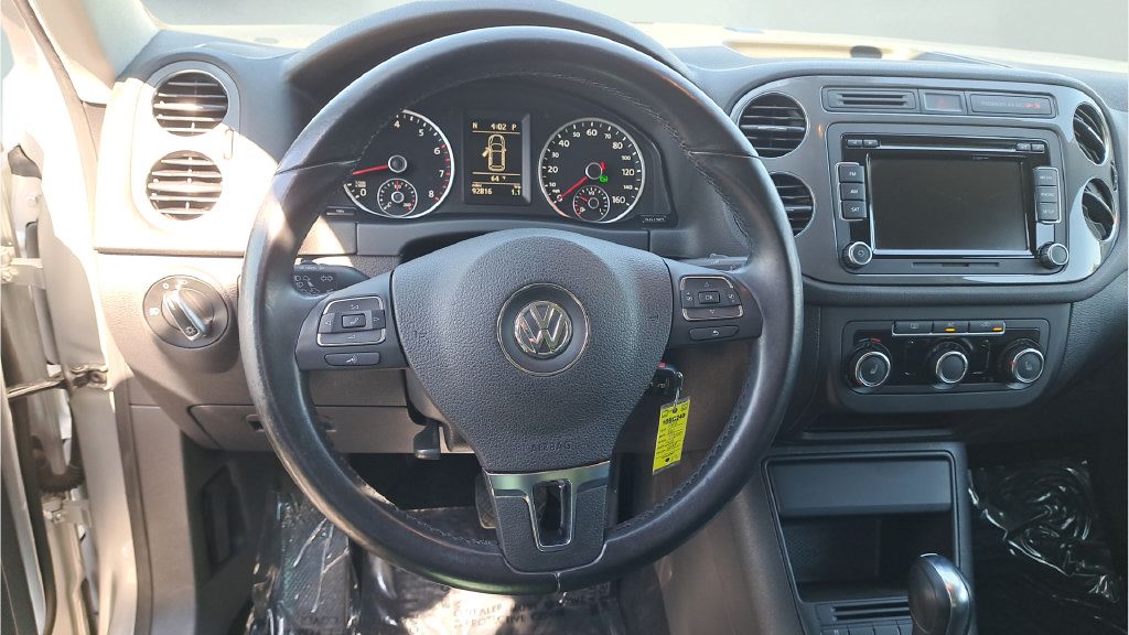 Used 2012 Volkswagen Tiguan SE AWD/4WD image 18
