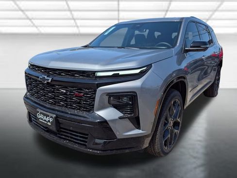 New 2026 Chevrolet Traverse RS w/ LPO, Floor Liner Package FWD image 31