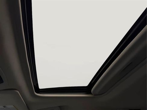 Used 2021 Toyota Sienna XLE FWD image 58