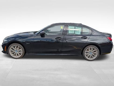 Used 2023 BMW 330e xDrive w/ Premium Package AWD/4WD image 5