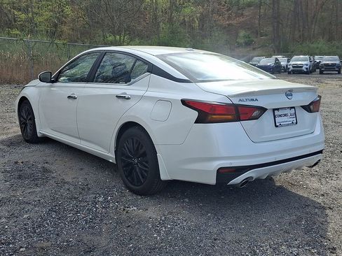 Used 2025 Nissan Altima 2.5 SV w/ SV Special Edition Package image 4