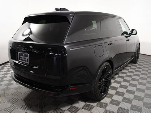 Used 2024 Land Rover Range Rover Long Wheelbase SE AWD/4WD image 6