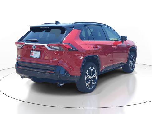Certified 2024 Toyota RAV4 XSE w/ Weather Package AWD/4WD image 6