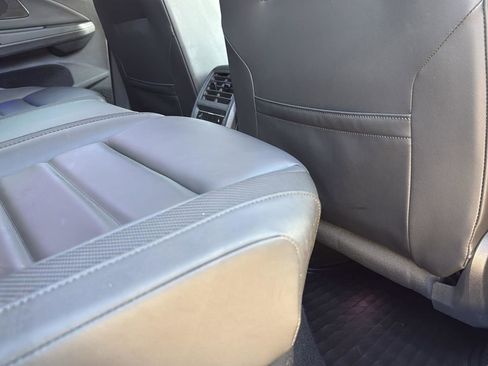 Used 2024 Volkswagen Golf R image 27